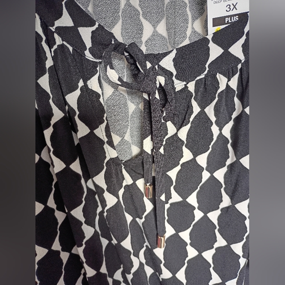 JM Collection, NWT, Core Tops, Deep Black And White, 3x And 4x - Picture 5 of 8